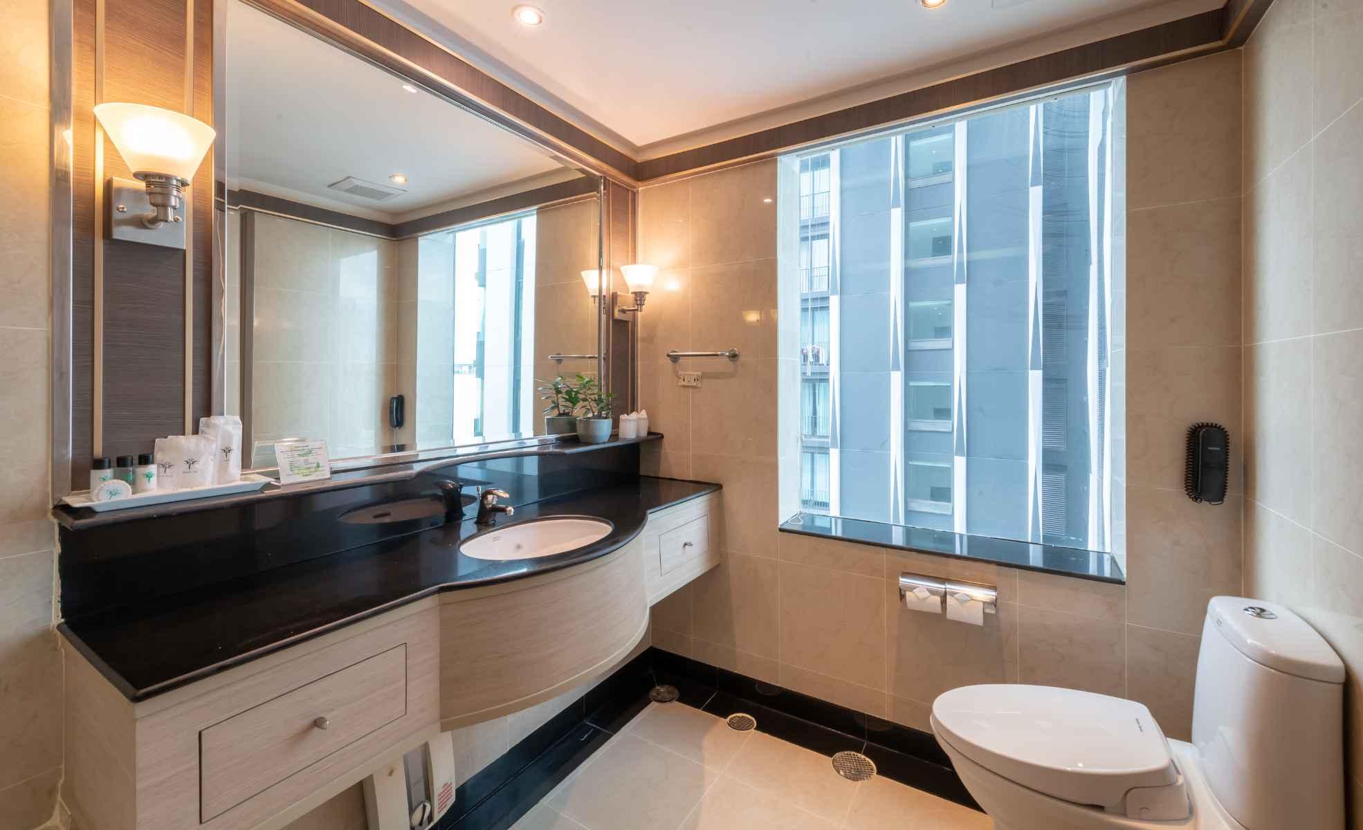 None  Jasmine City Hotel Bangkok