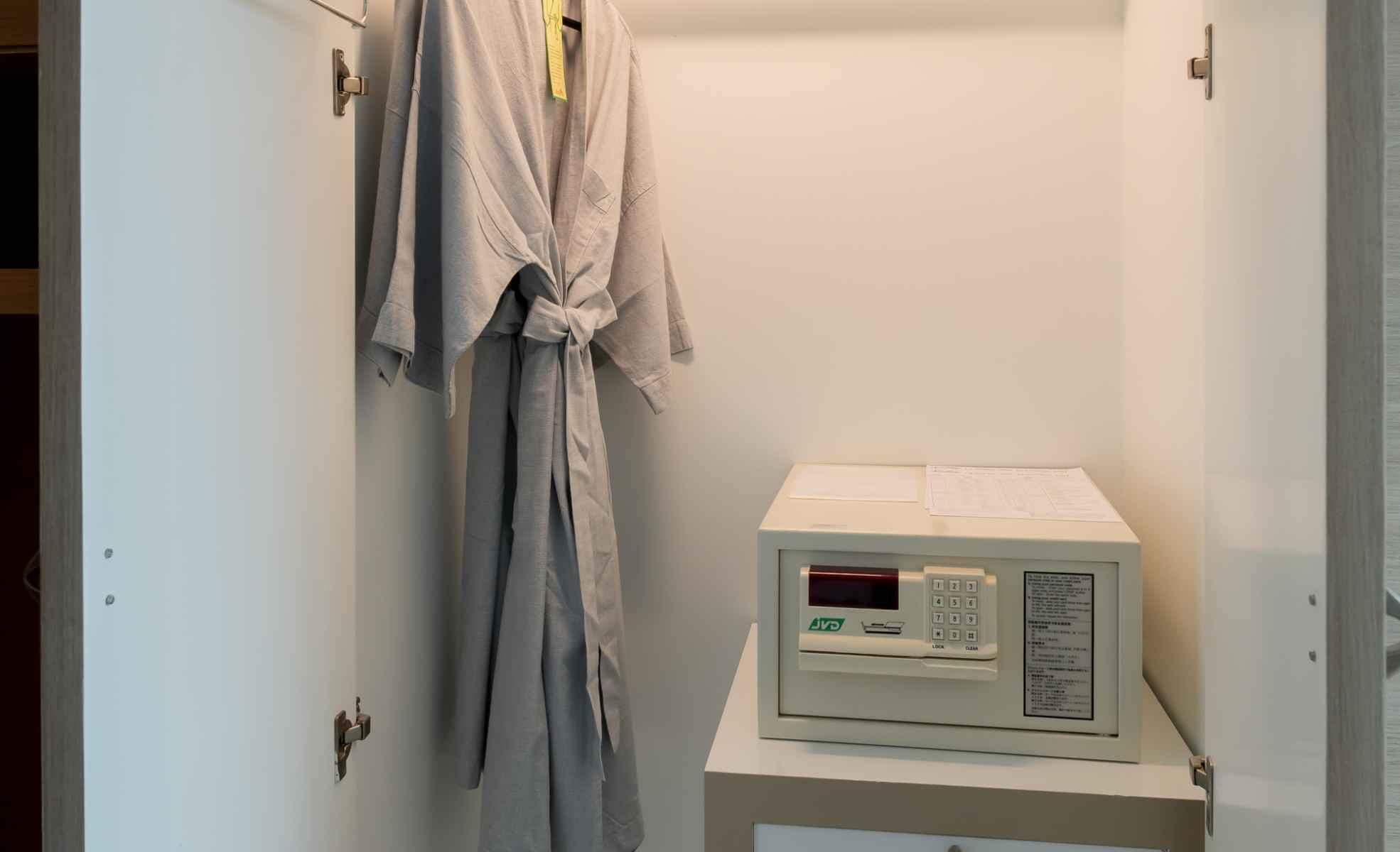 None  Jasmine City Hotel Bangkok