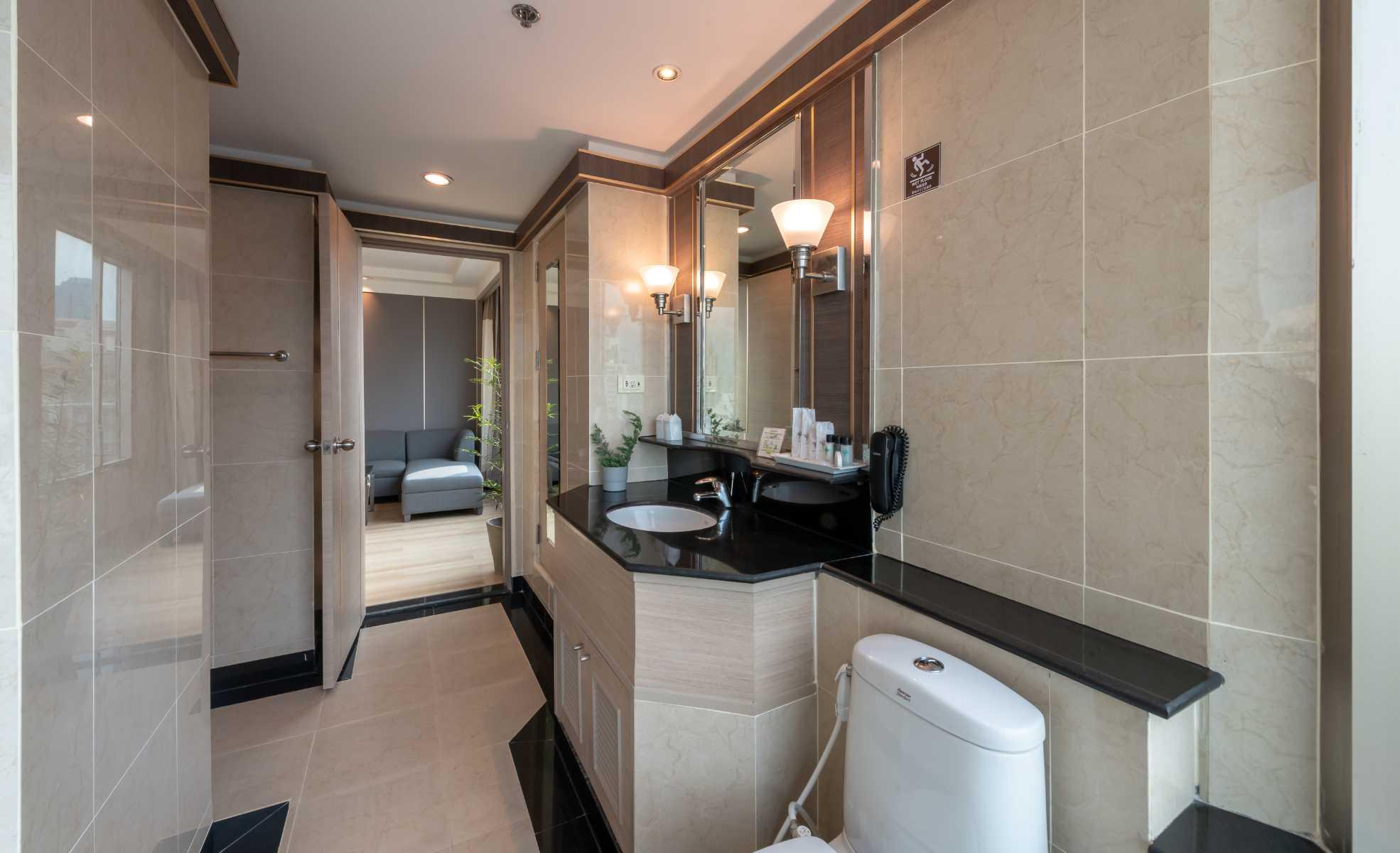 None  Jasmine City Hotel Bangkok